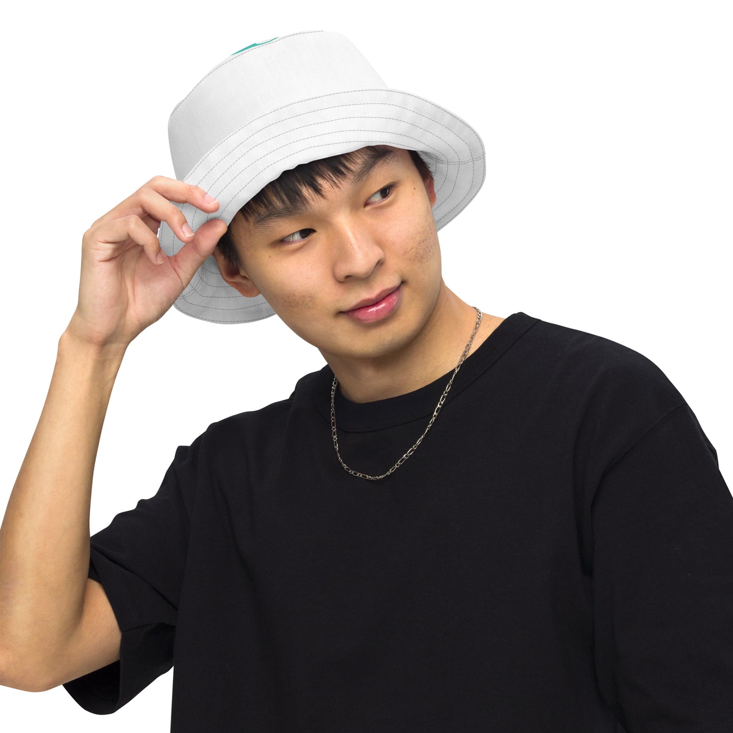 Reversible bucket hat